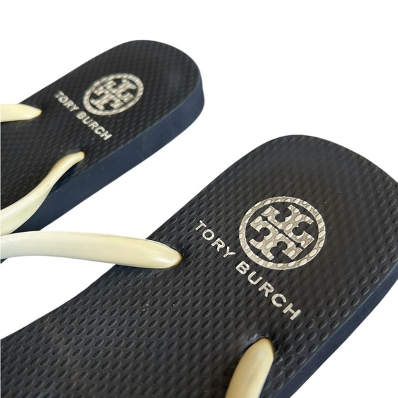 Tory Burch 7 Sandals Flip Flop Neutral Beachy Summer Resort Vacation - Picture 5 of 8